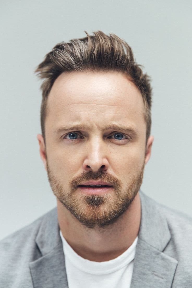 Foto de frente de Aaron Paul