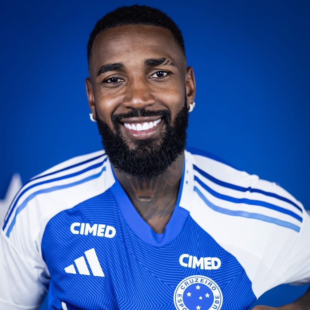 Foto de frente de Gerson