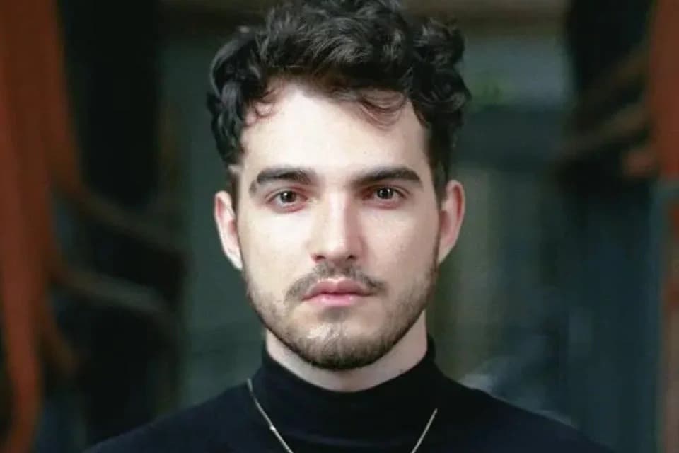 Foto de frente de Jão