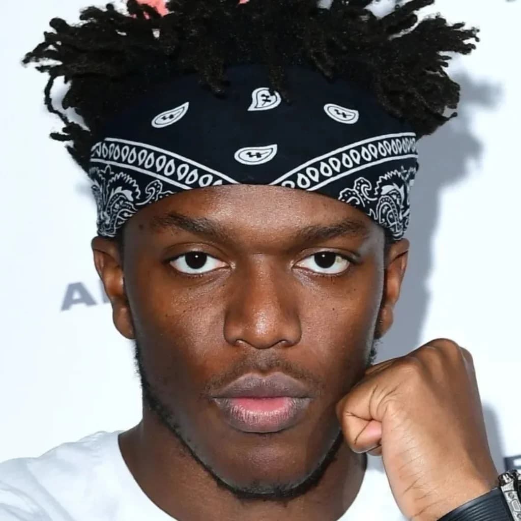 Foto de frente de KSI