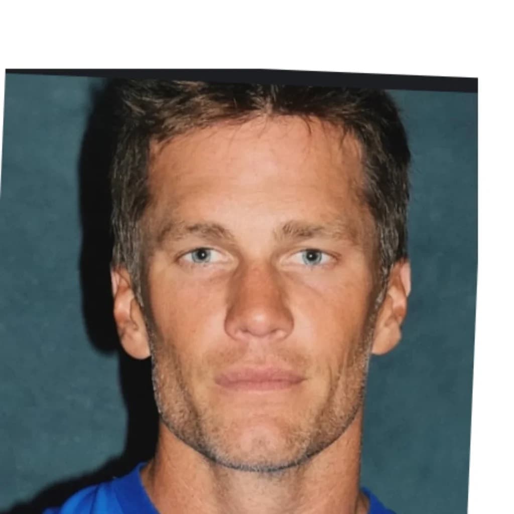 Foto de frente de Tom Brady