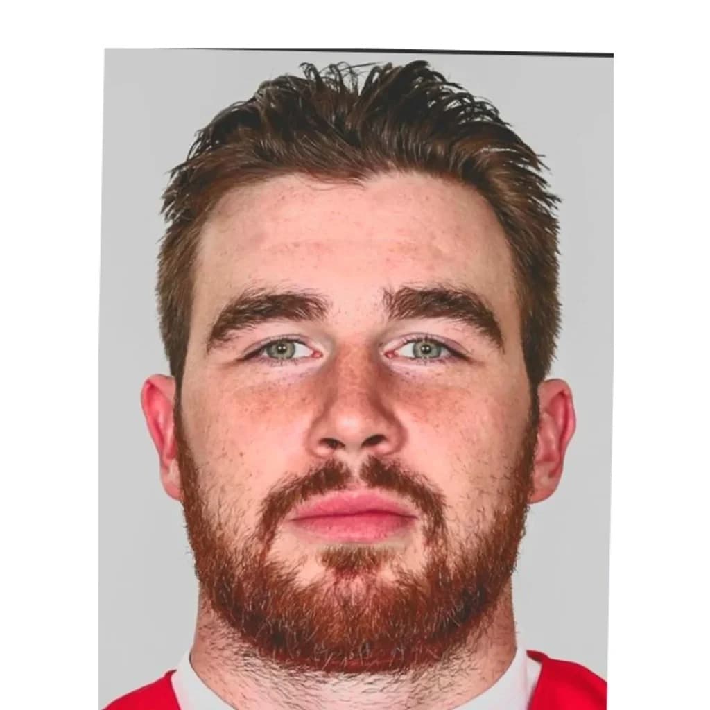 Foto de frente de Travis Kelce