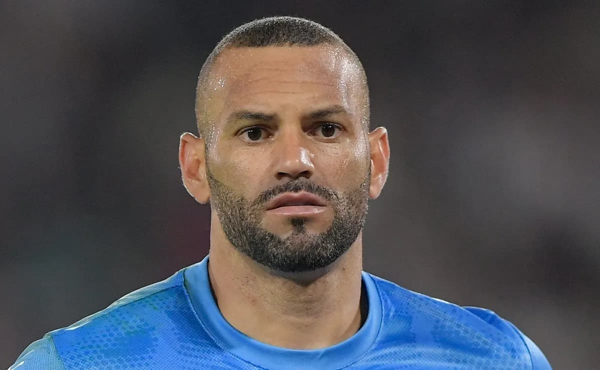 Foto de frente de Weverton
