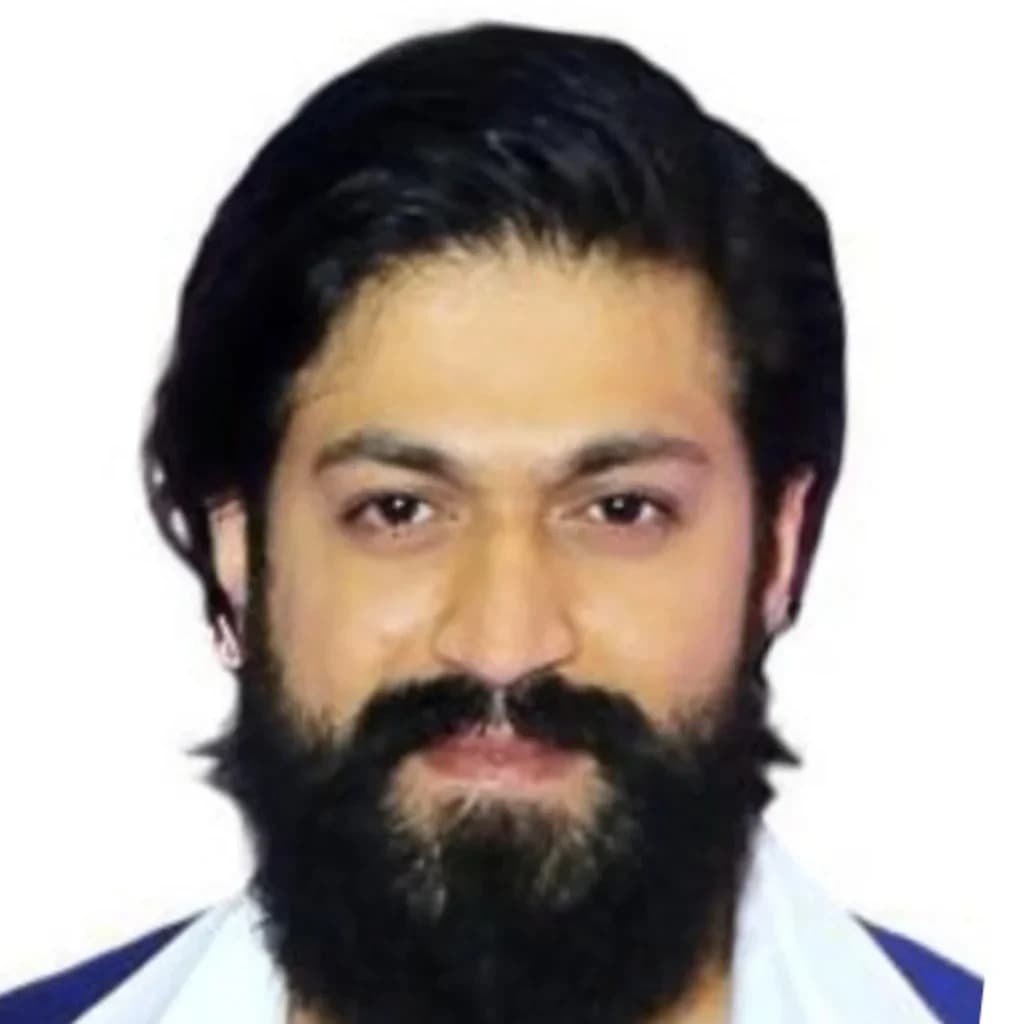 Foto de frente de Yash