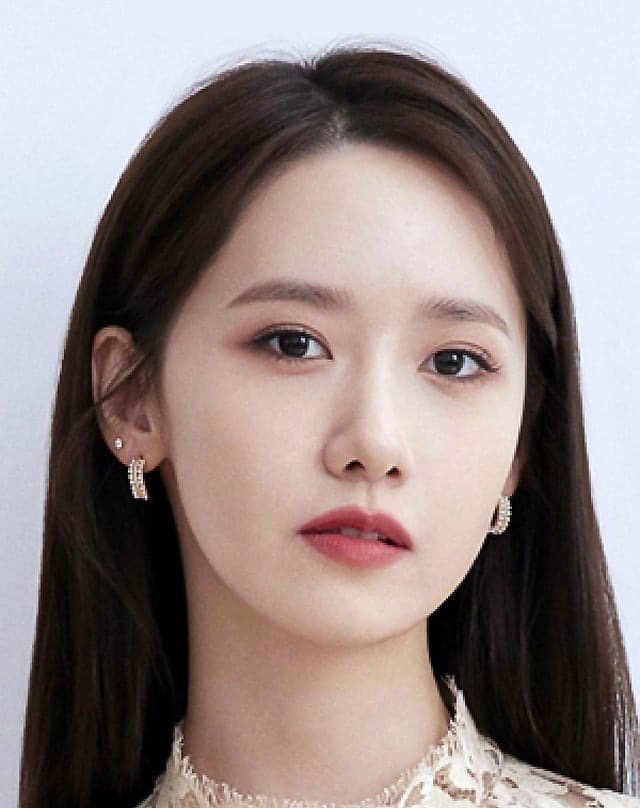 Foto de frente de Yoona