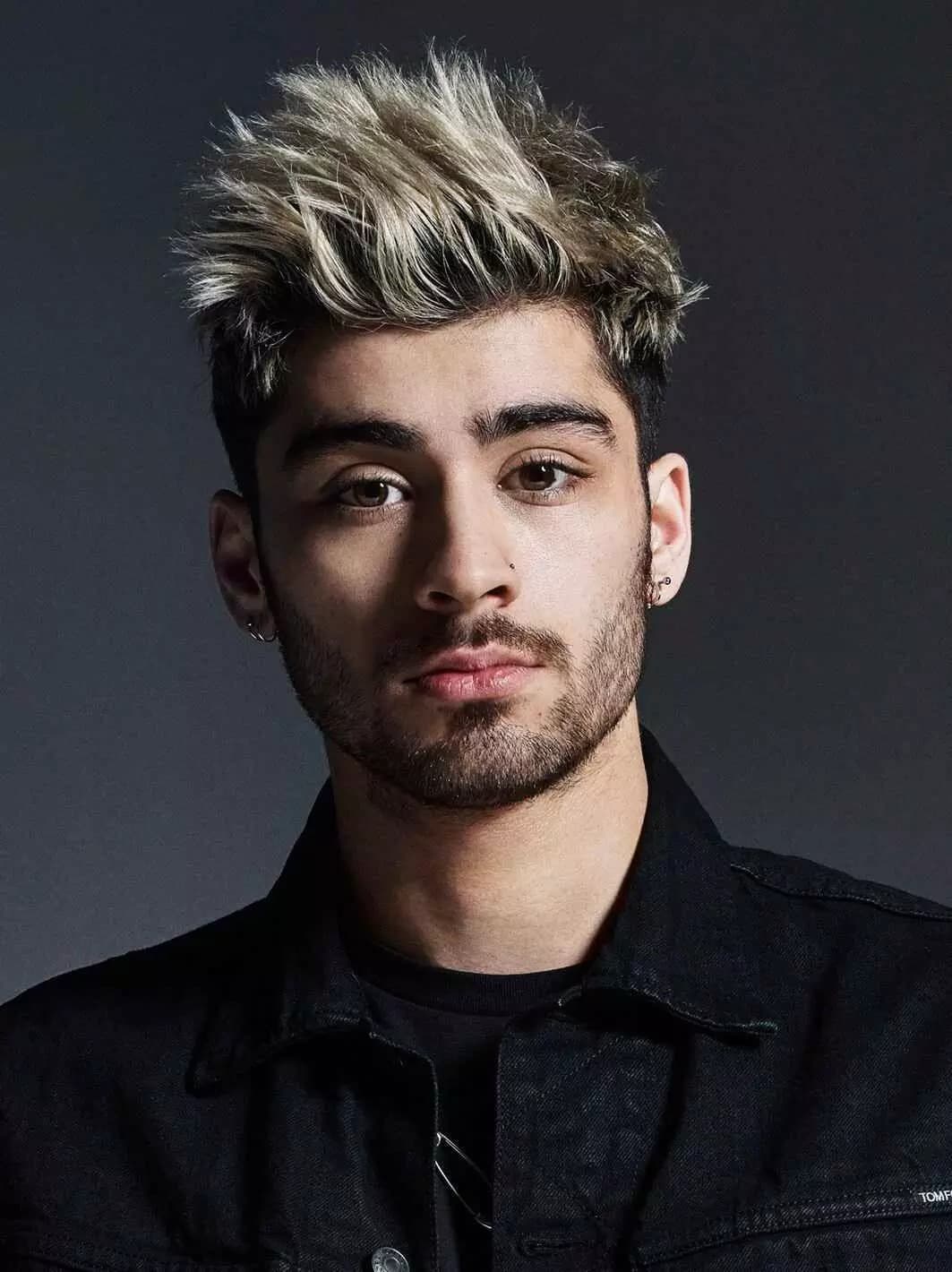 Foto de frente de Zayn Malik