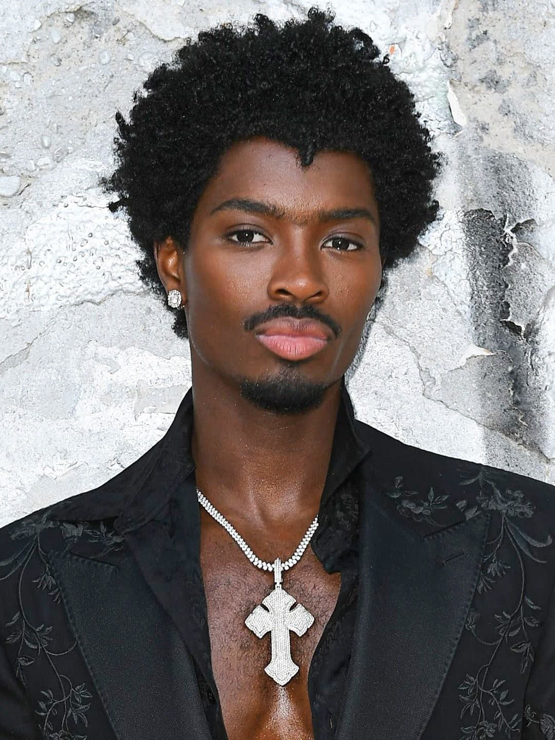Foto de frente de Alton Mason