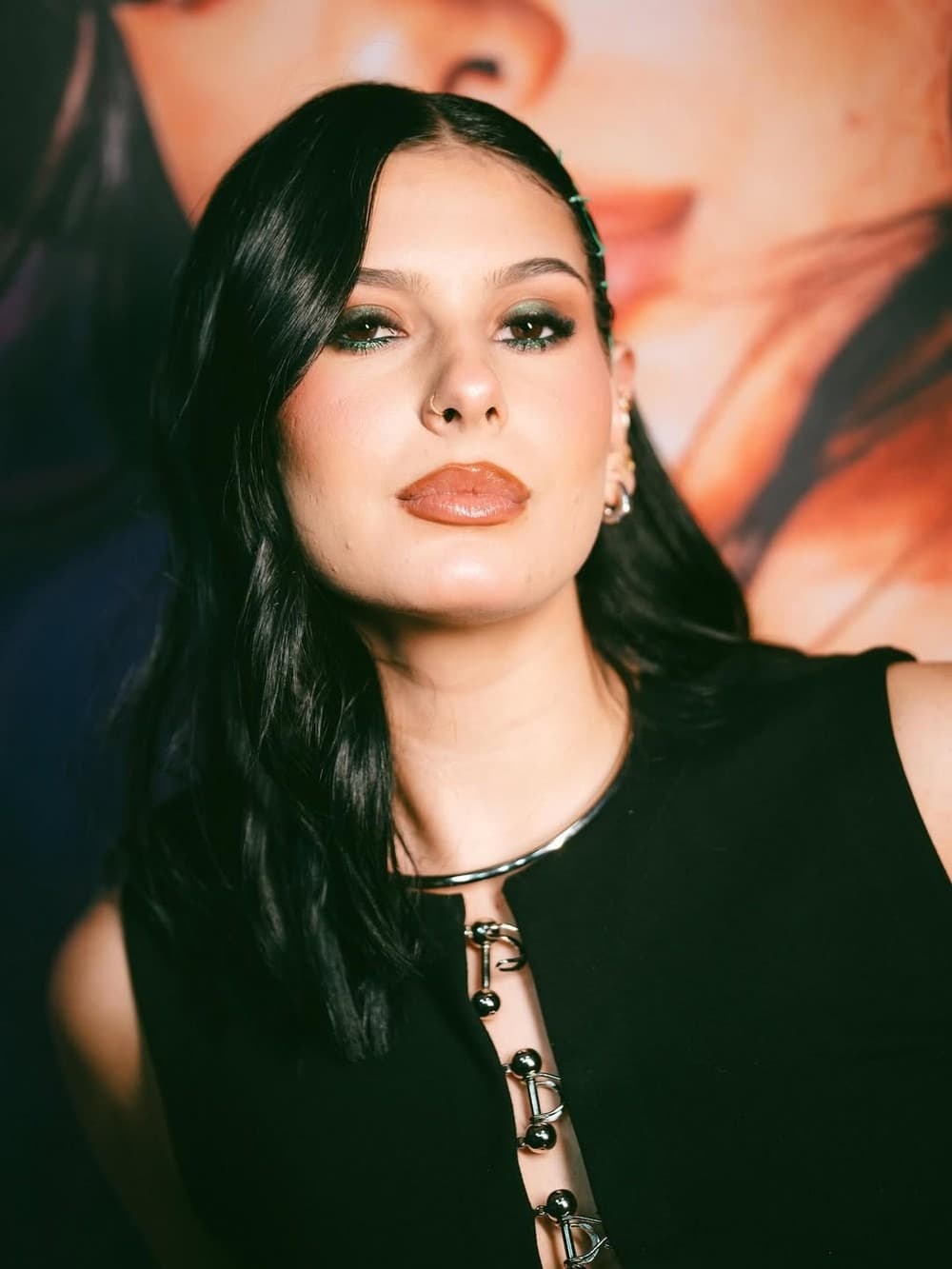 Foto de frente de Ana Castela