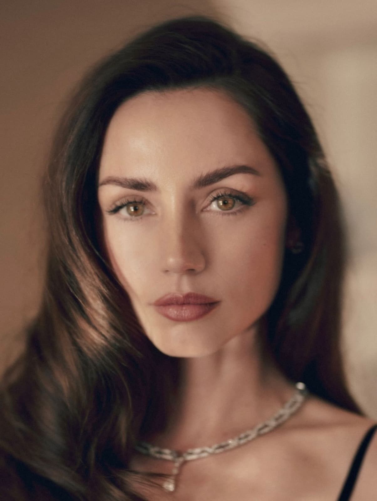 Foto de frente de Ana de Armas