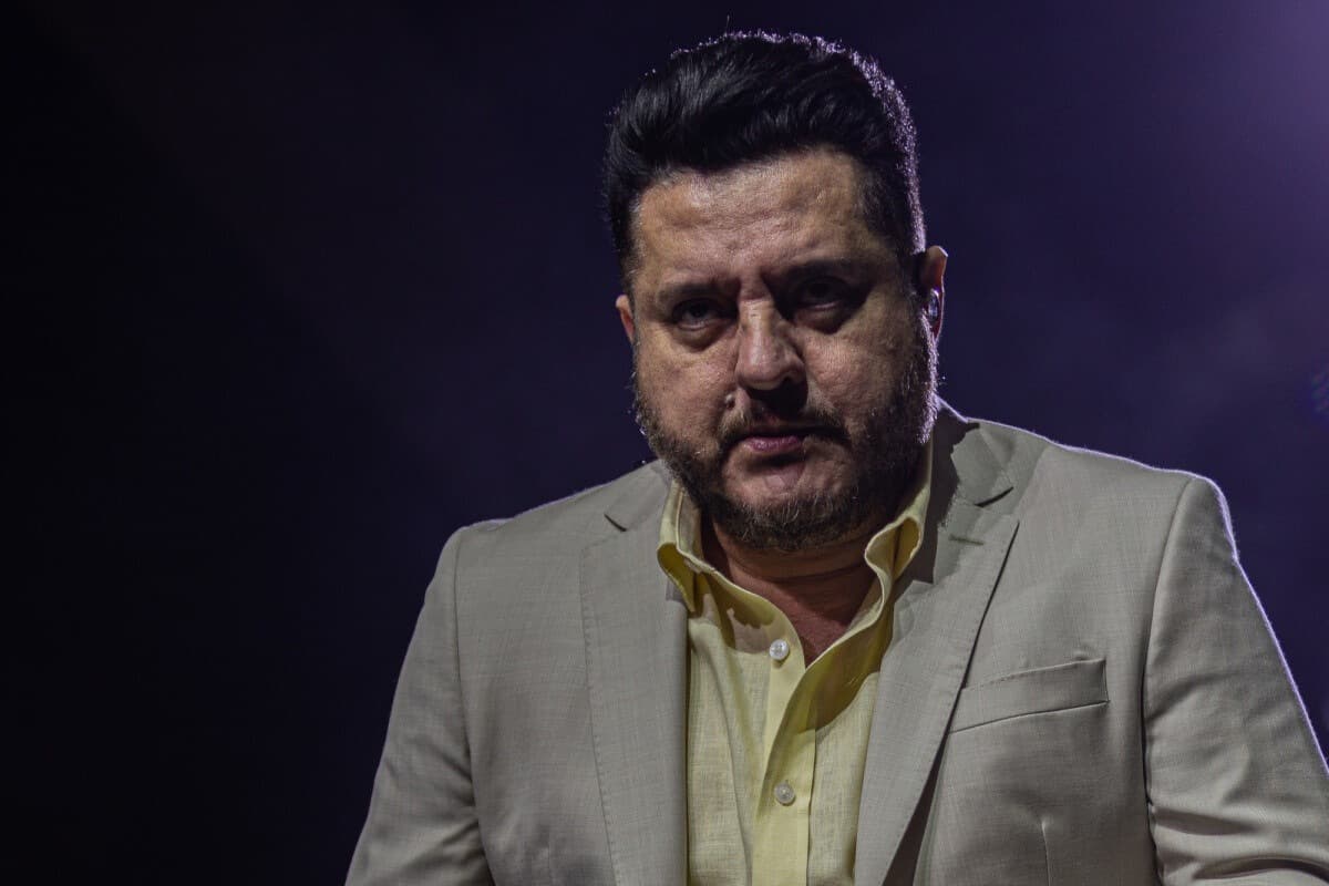 Foto de frente de Bruno (Bruno & Marrone)
