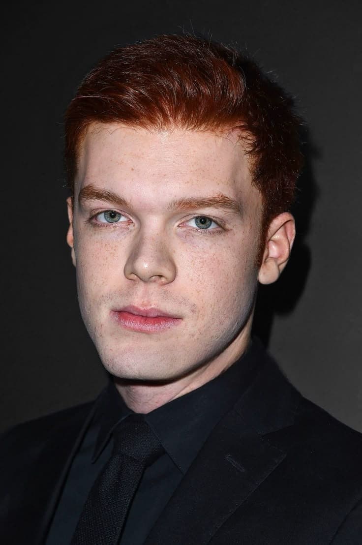 Foto de frente de Cameron Monaghan