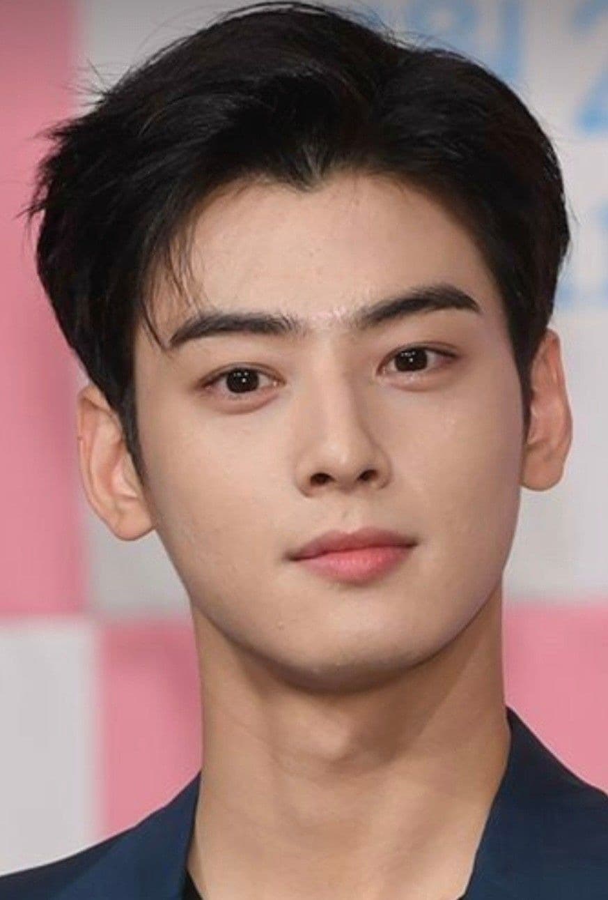 Foto de frente de Cha Eun-woo (ASTRO)