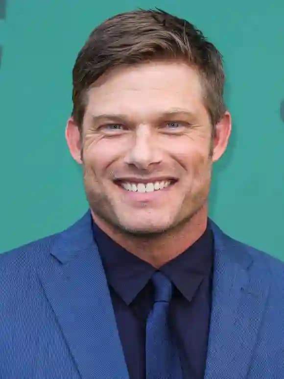 Foto de frente de Chris Carmack