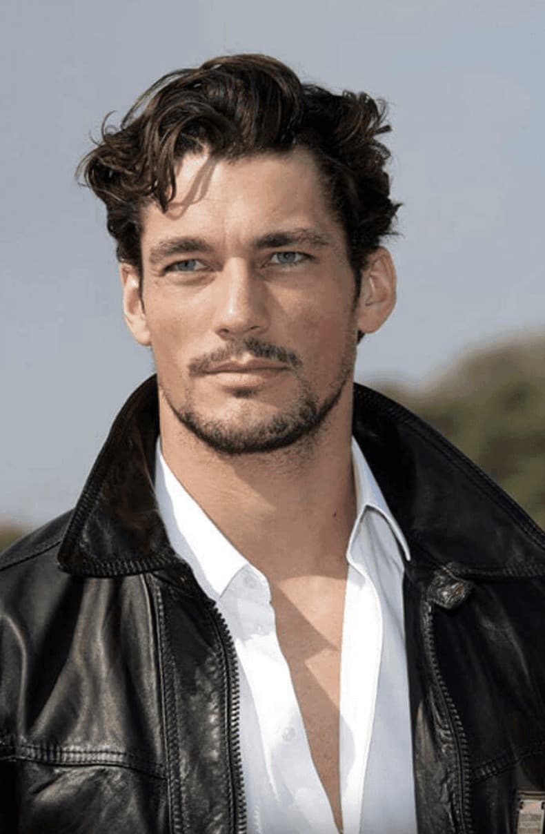 Foto de frente de David Gandy