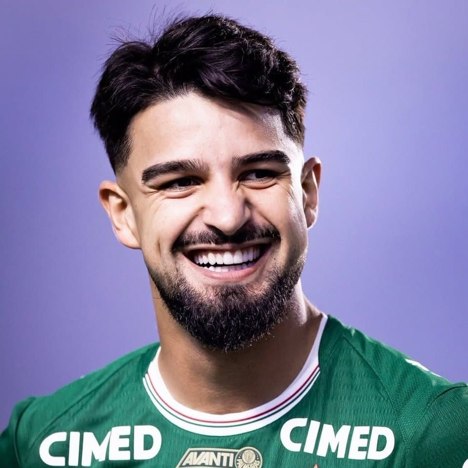 Foto de frente de Flaco López