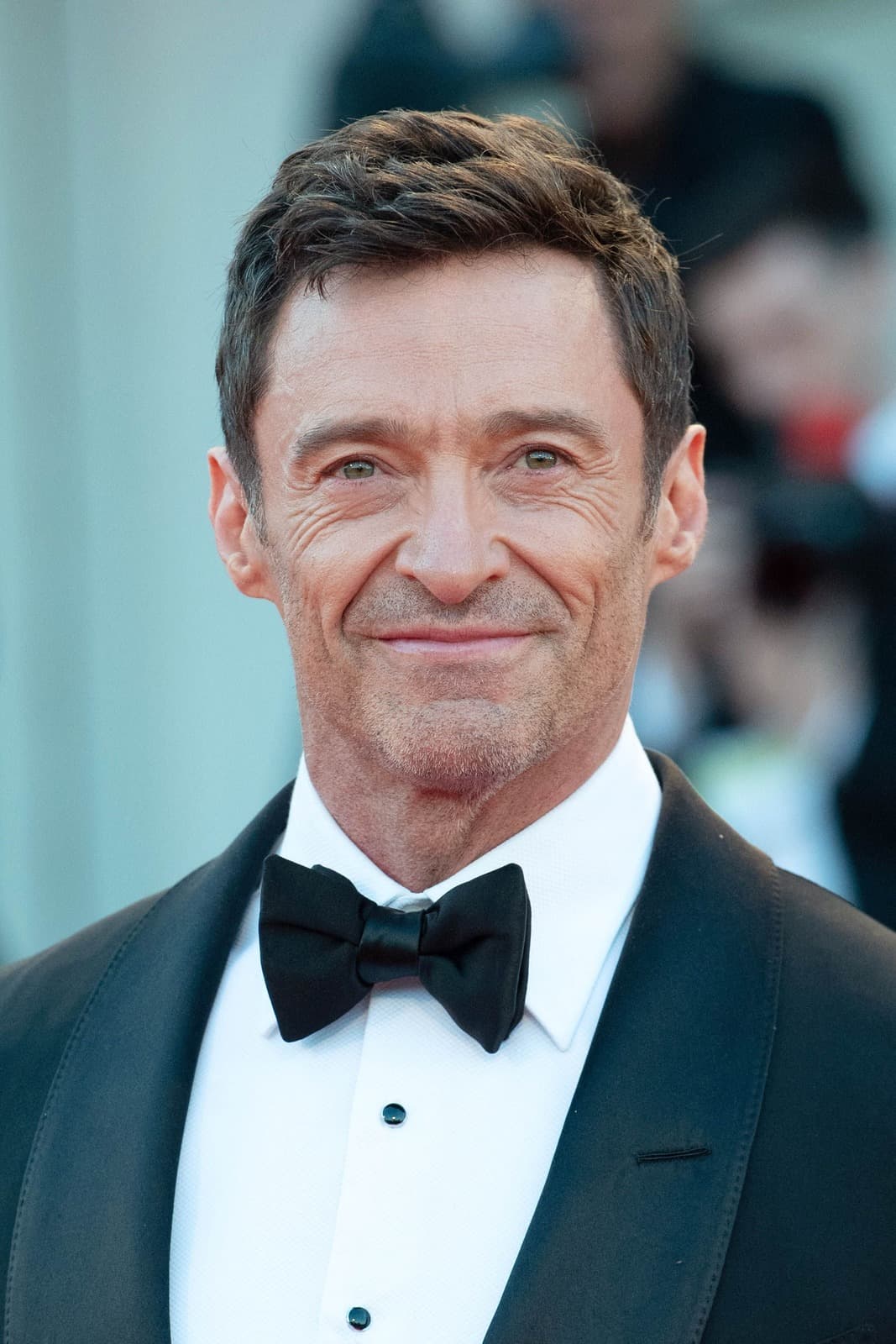 Foto de frente de Hugh Jackman