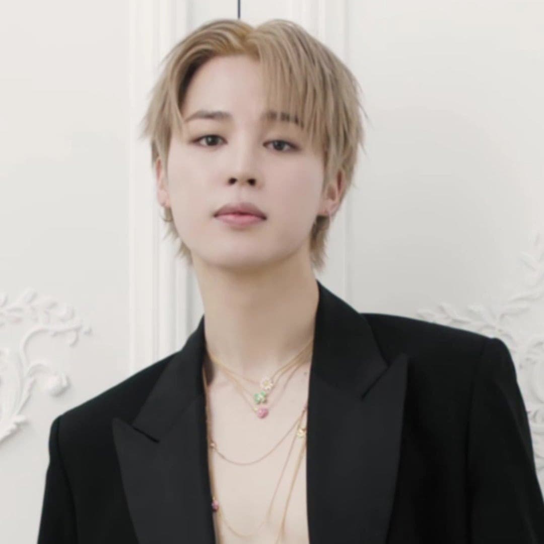 Foto de frente de Jimin (BTS)