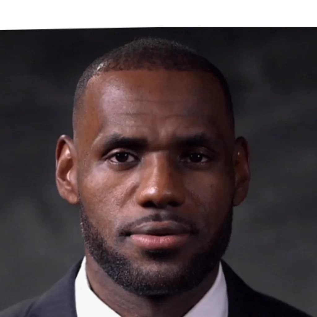 Foto de frente de LeBron James