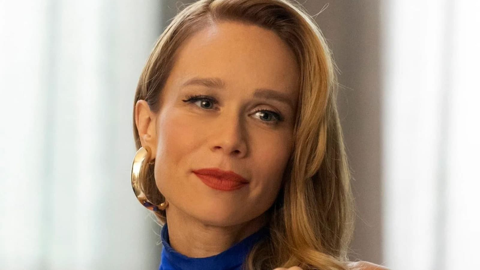 Foto de frente de Mariana Ximenes