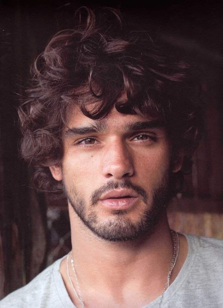 Foto de frente de Marlon Teixeira