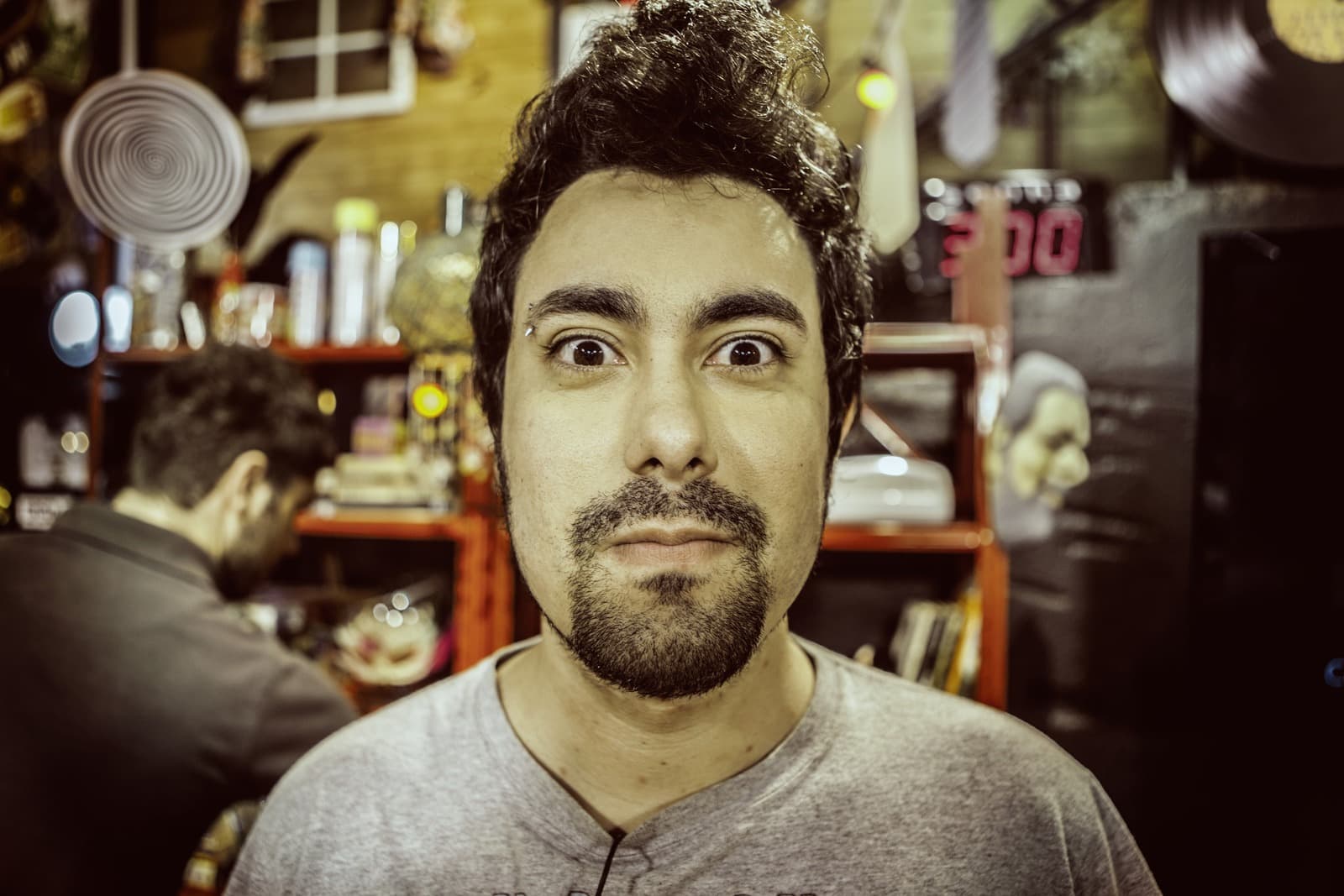 Foto de frente de Maurício Cid