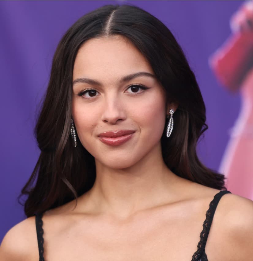 Foto de frente de Olivia Rodrigo