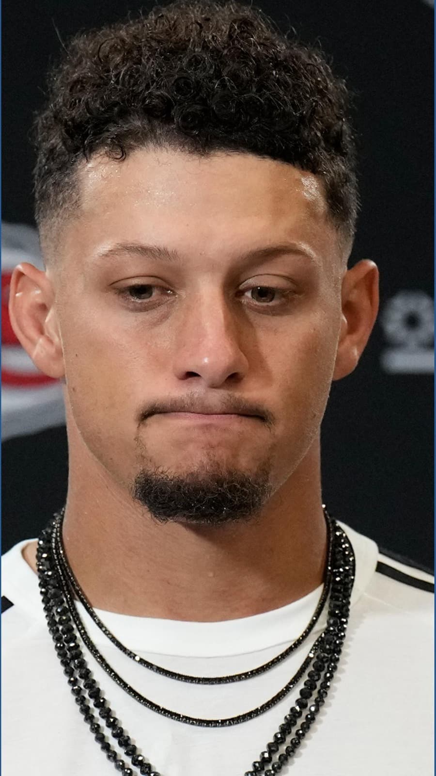 Foto de frente de Patrick Mahomes