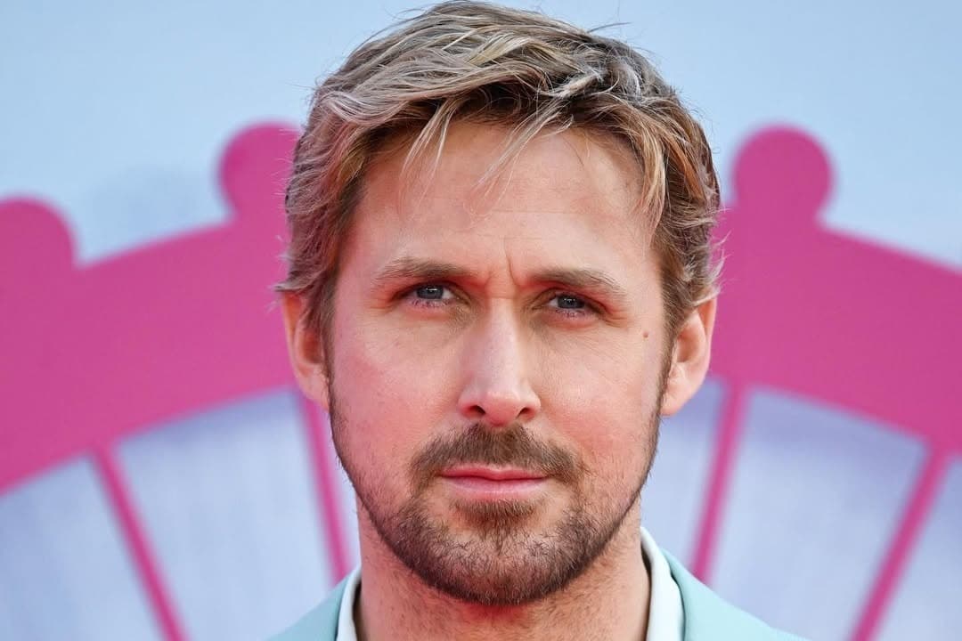 Foto de frente de Ryan Gosling