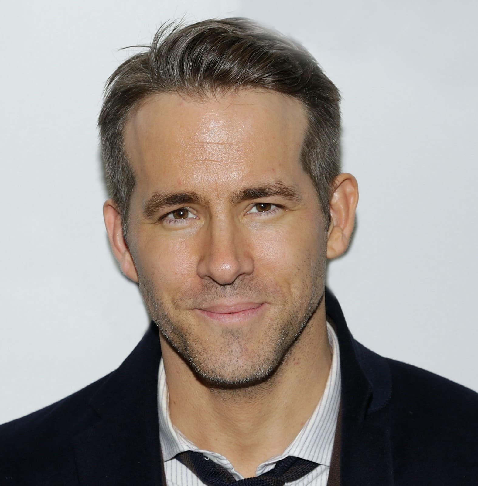 Foto de frente de Ryan Reynolds